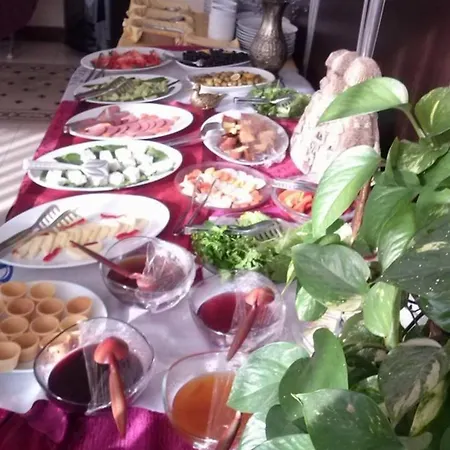 Hotel apartamentowy Gunal Apart